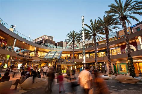 monica louis vuitton|santa monica place map.